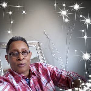 Meet your Posher, Adriane